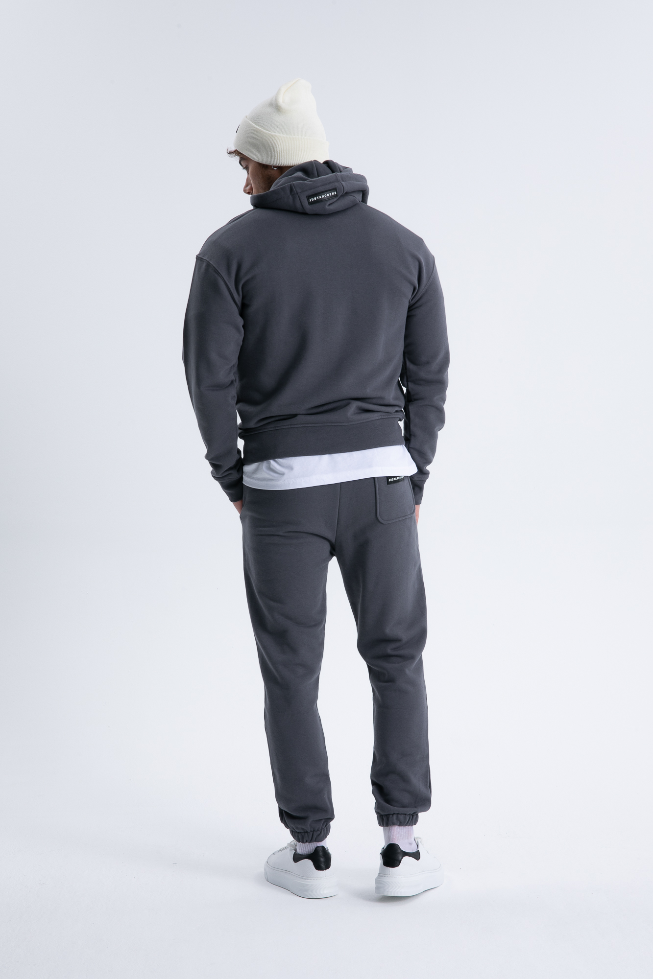 Justan%20Obens%20Essentials%20Anthracite%20Hoodie