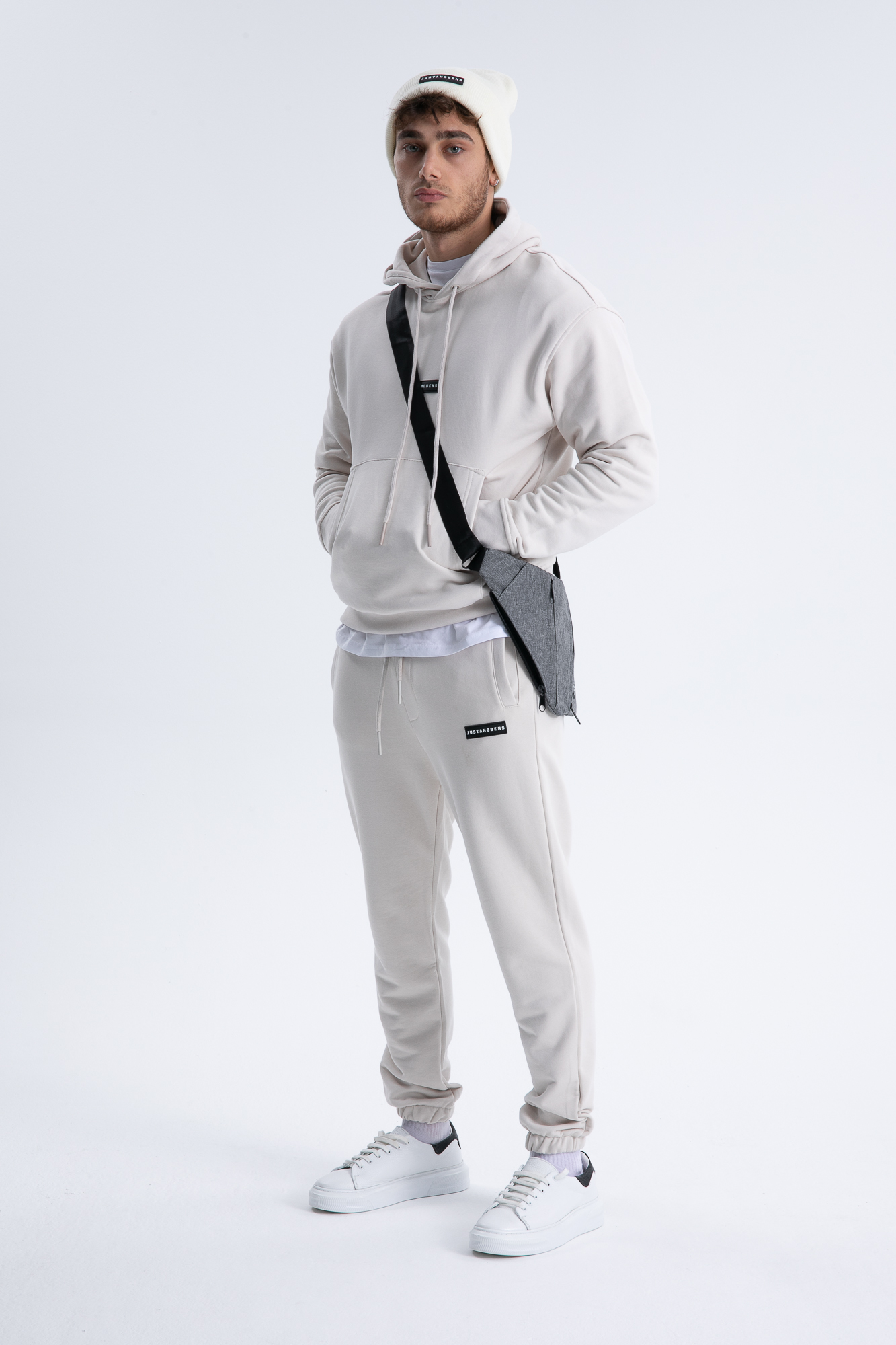 Justan%20Obens%20Essentials%20Beige%20Hoodie